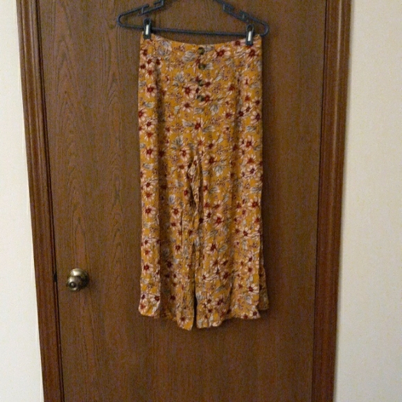 AE Floral Wide Leg Pants - Picture 1 of 1